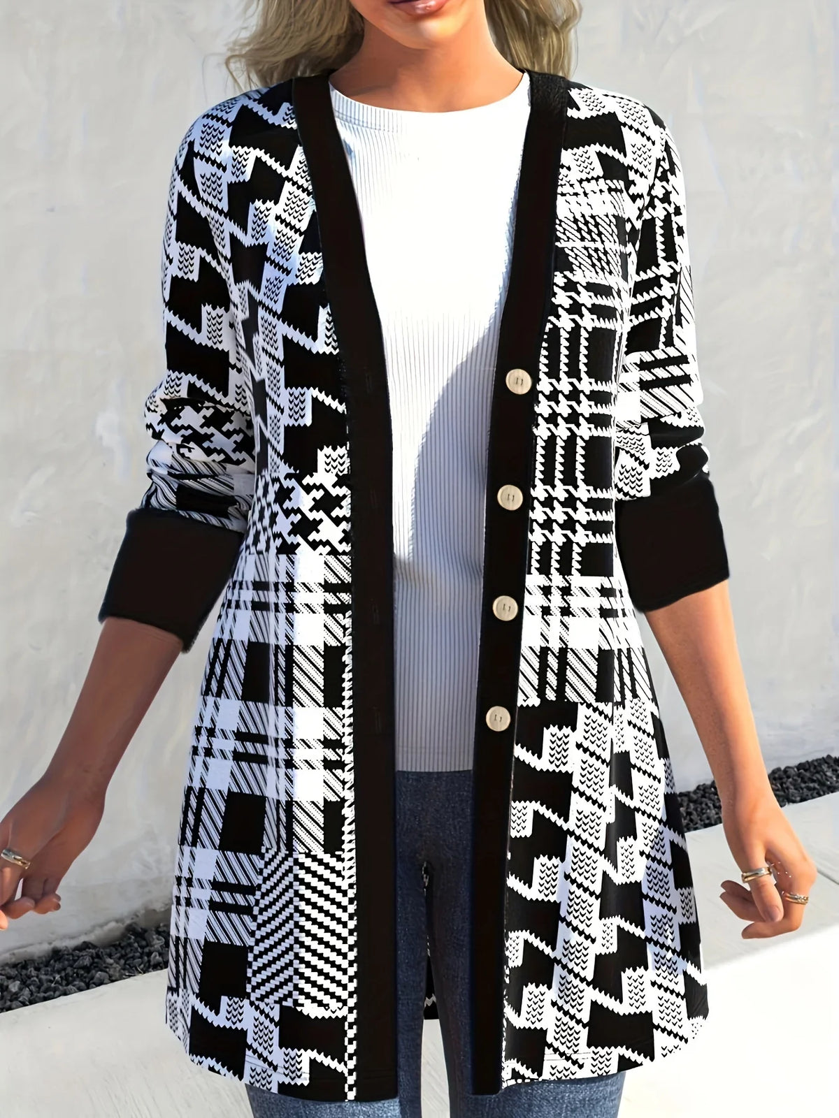 Plus Size Geometric Print Button-Up Cardigan